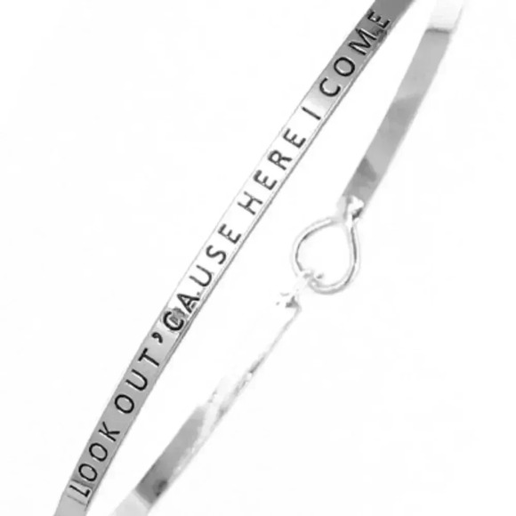 Look Out Cause Here I Come Message Bracelet - Picture 1 of 1